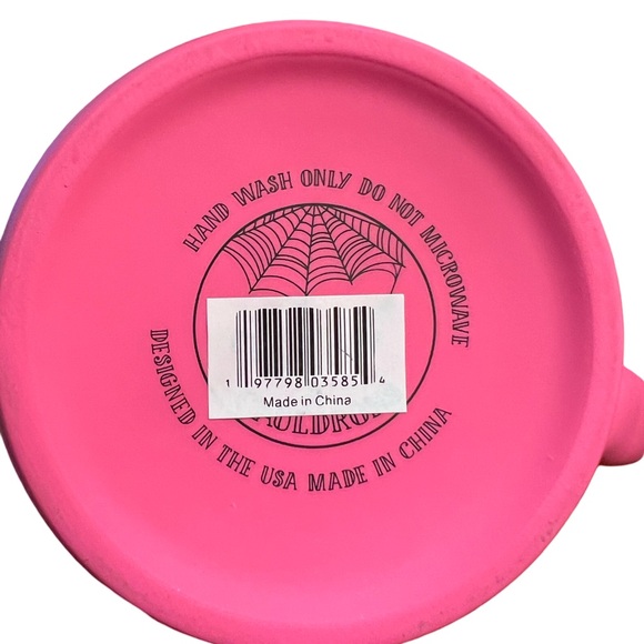 Cobwebs & Caldrons NWT Halloween (NWT)
Blk Pink Snake Metallic Smooth Touch Mug - Picture 4 of 4